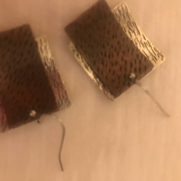 Earrings - Picture 4 of 5